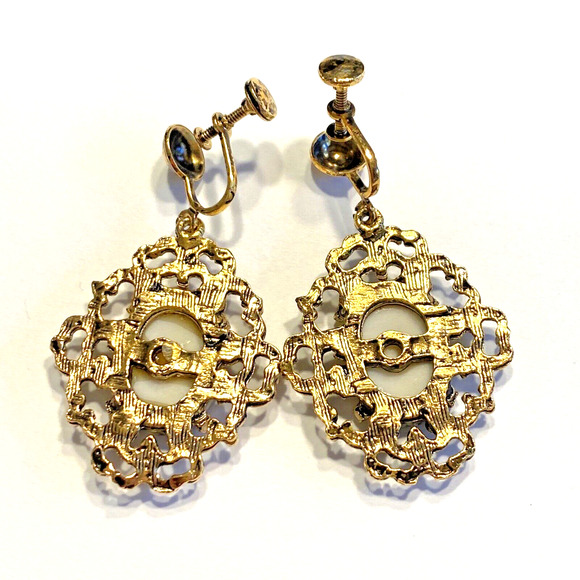 Vintage Screwback Earrings Ornate Goldtone Dangle Painted Porcelain Rose Centers - Picture 3 of 7